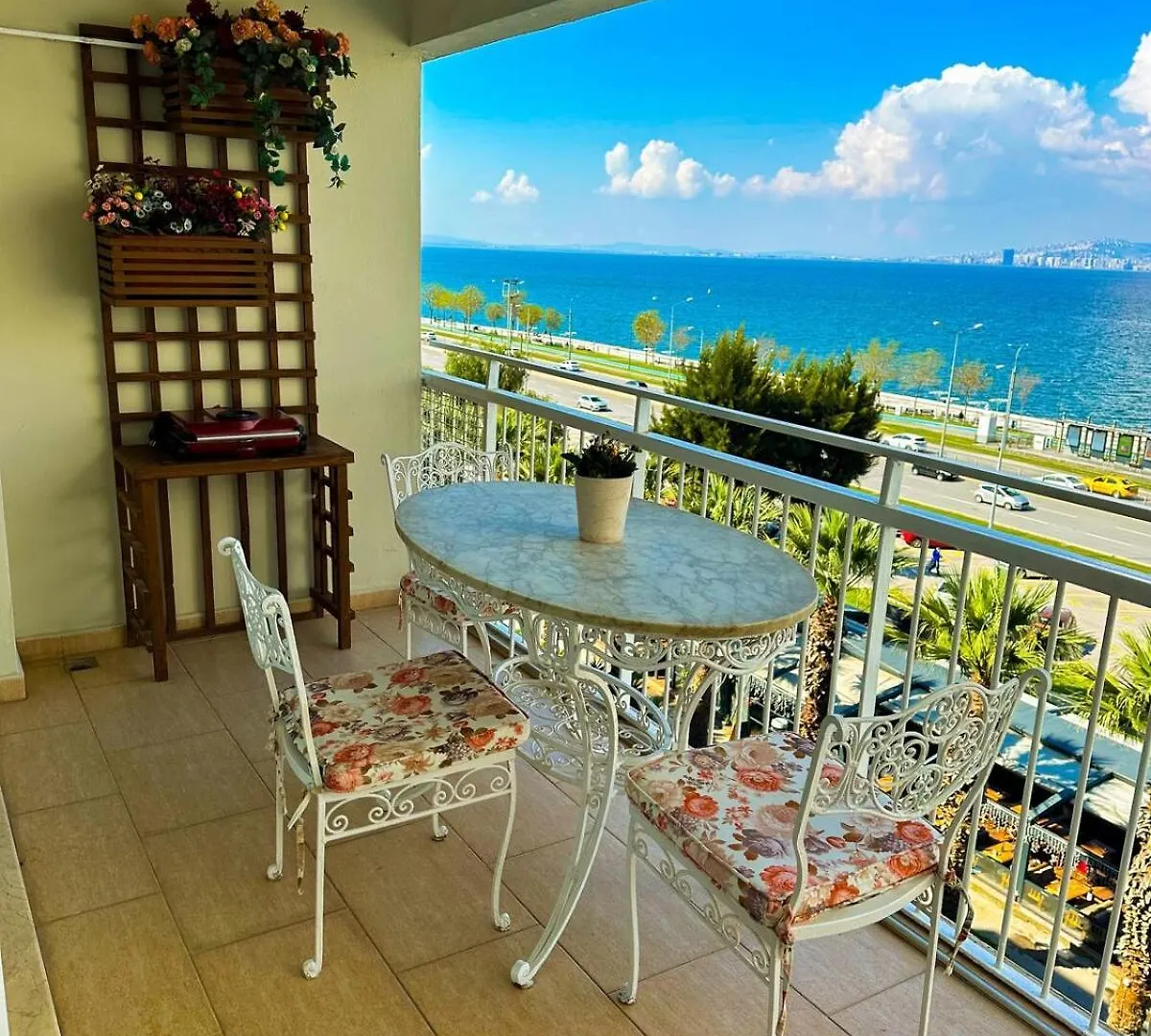 Perfect Sea View With Special Parking Apartment Izmir Turkey